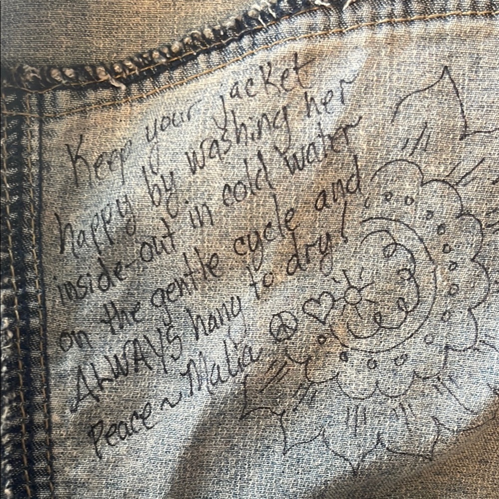 Custom Painted Denim Jacket!! - image 6